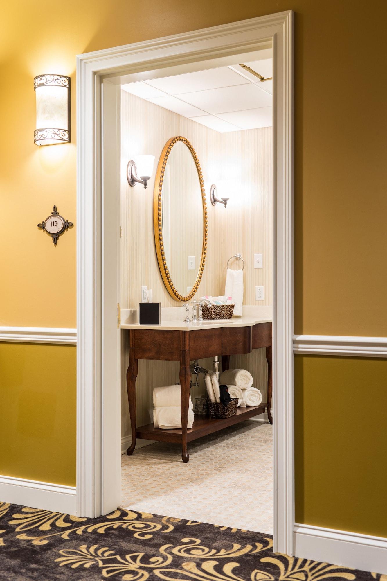 The Mount Vernon Grand Hotel Extérieur photo