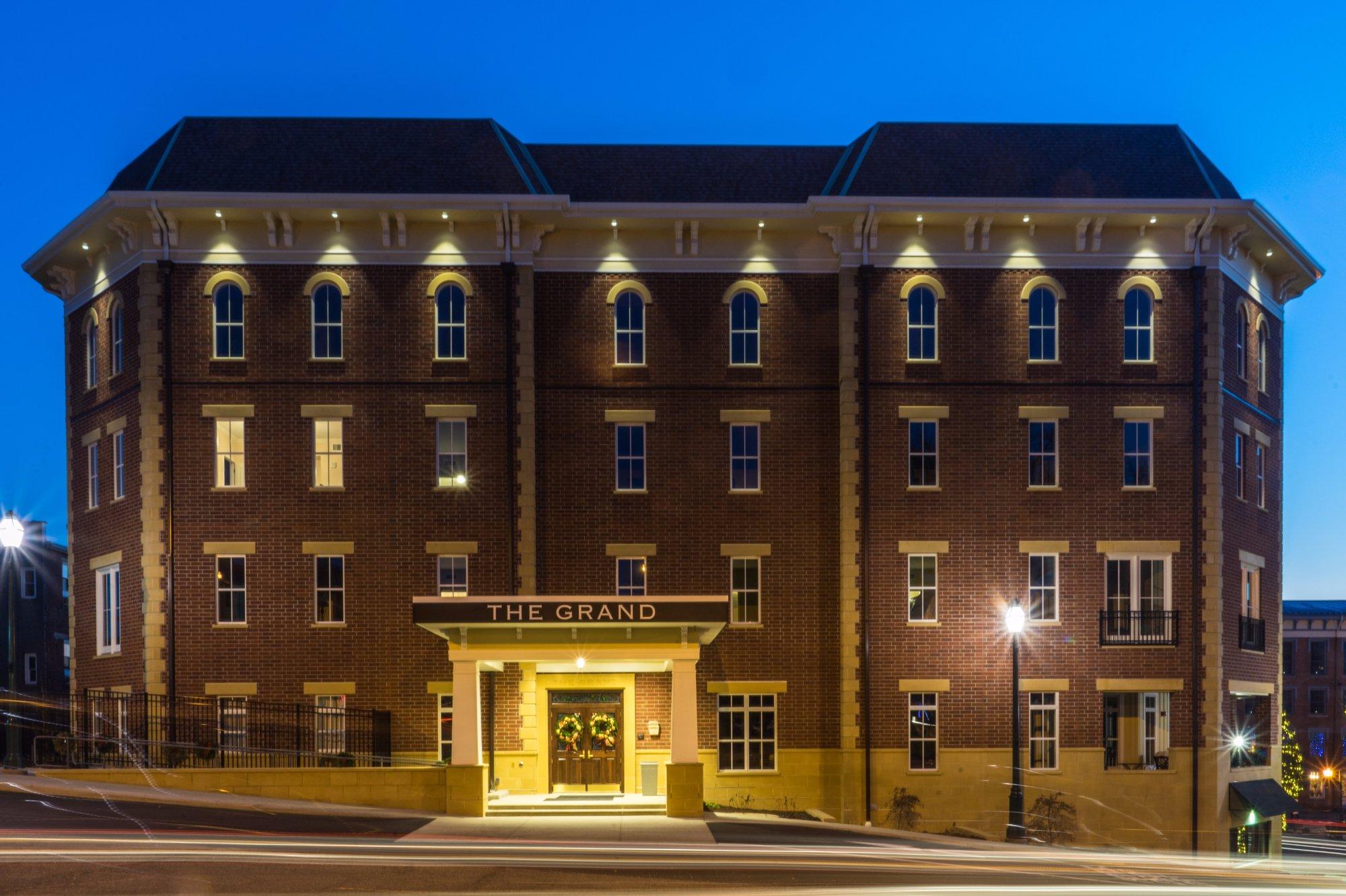 The Mount Vernon Grand Hotel Extérieur photo